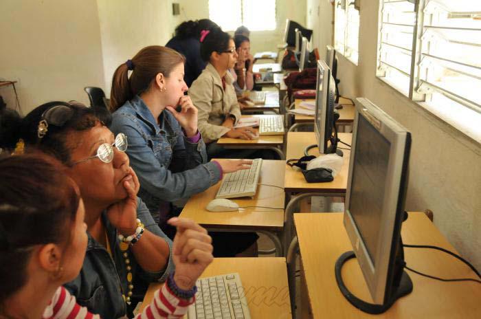 El Estado cubano mantiene la voluntad de continuar avanzando en materia del acceso y uso masivo de las TIC.