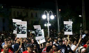 Peregrinación en Villa Clara en homenaje a Fidel en el primer aniversario de su fallecimiento
foto del autor