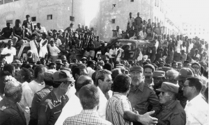 El pueblo devolvió la tranquilidad a sus calles
Publicada: 04/08/2004, G.I 15/08/2004
Fid13387