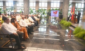 «Cuba es un amigo, un compañero, un hermano  que ha apoyado a Vietnam en los momentos más difíciles», afirmó el embajador Le Quang Long. foto: Estudios Revolución
