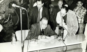 Escritores como Alejo Carpentier, Nicólas Guillén e Isabel Allende visitaron
el rotativo. Foto: archivo de granma